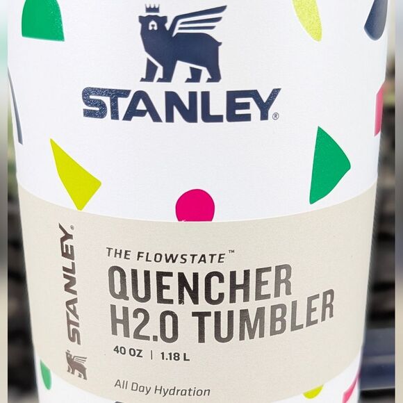 Stanley 40 oz Quencher H2.0 FlowState Tumbler – Ltd. Edition Abstract Ge… - Picture 3 of 7